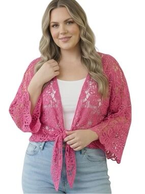 219:  AND THE WHY NWT CROCHET CARDIGAN FUCHSIA (H16)